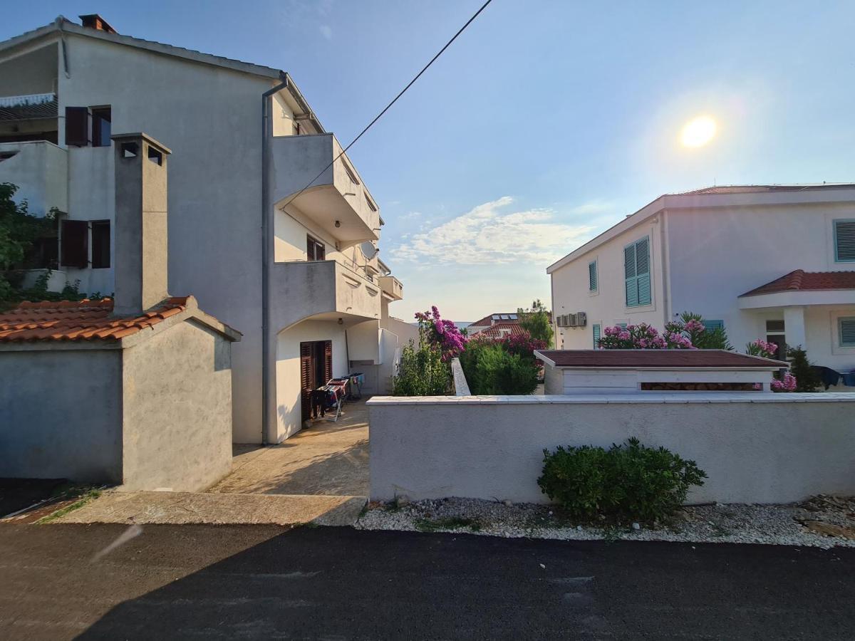 Apartmani Cosic Ante Dobropoljana Exterior foto
